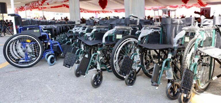 entrega mensual de aparatos funcionales Transformando Vidas del DIF Guerrero-IV