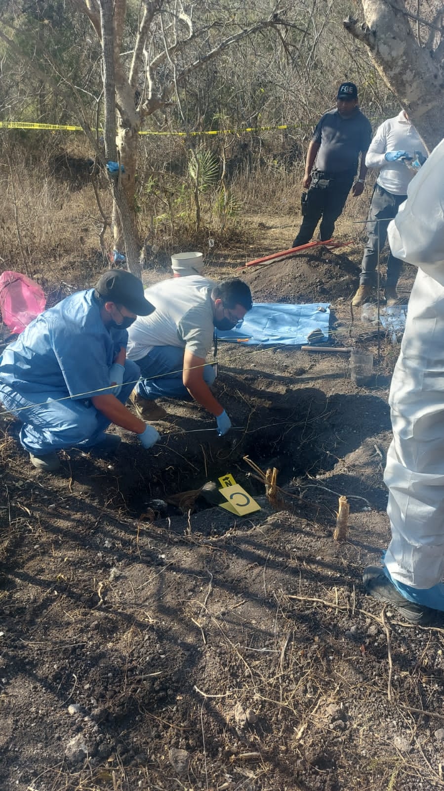 Localizan dos fosas clandestinas de donde sacan dos osamentes Revista Costa Brava
