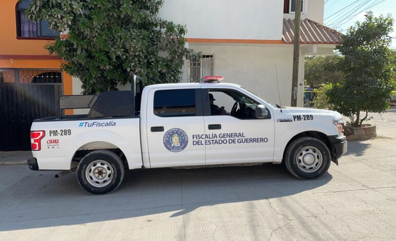 Localizan dos cuerpos en el interior de un consultorio, en Iguala, Guerrero