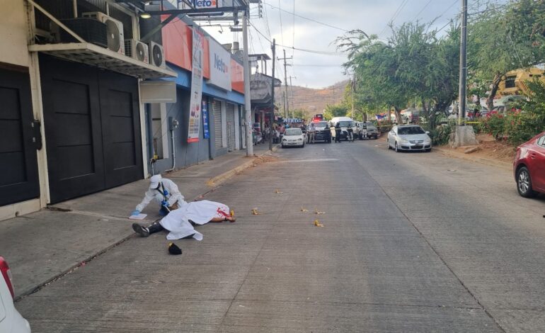Localizan a un hombre asesinado en El Hujal, Zihuatanejo, Guerrero