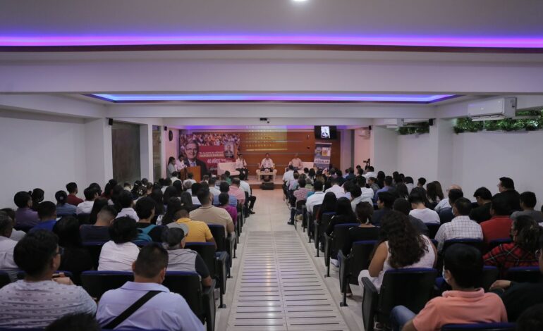 Presentan en Chilpancingo el libro “El camino de México”escrito por Marcelo Ebrard con editorial Aguilar