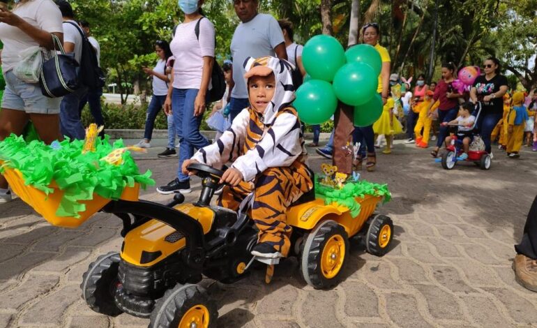 El Parque Papagayo organiza desfile de primavera y un espectáculo para niñas y niños