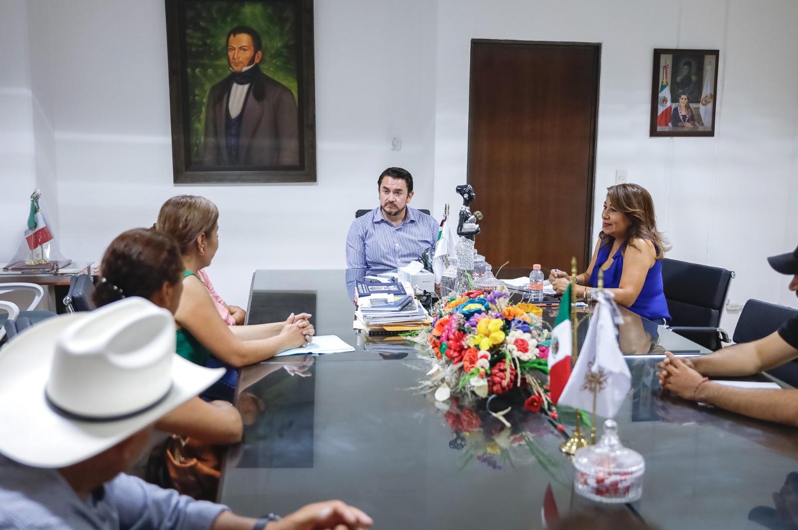 Se reúne Ludwig Reynoso con habitantes desplazados de la comunidad de Bayados