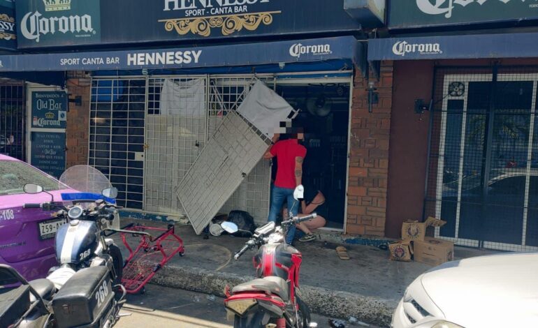 Hieren con arma blanca a supuesto turista en un bar de la Costera de Acapulco