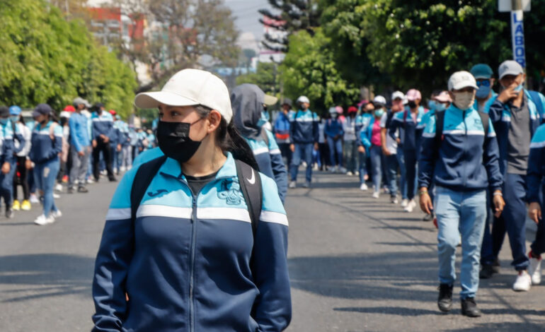 Por incumplir pliego petitorio, estudiantes normalistas marchan de nuevo en Chilpancingo