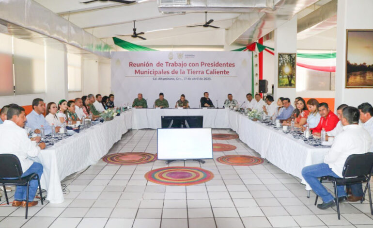 Seguridad, desarrollo y bienestar de la zona de Tierra Caliente, prioridad de Evelyn Salgado