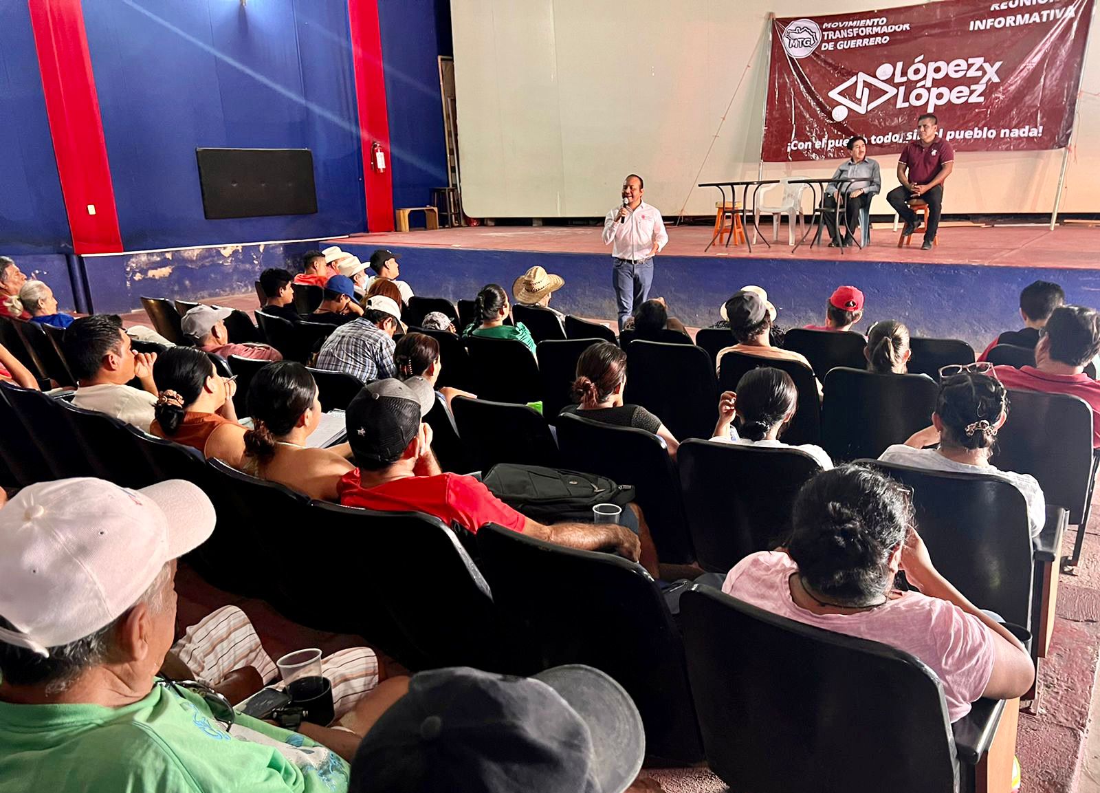 En Zihuatanejo se pronuncian a favor de Adán Augusto