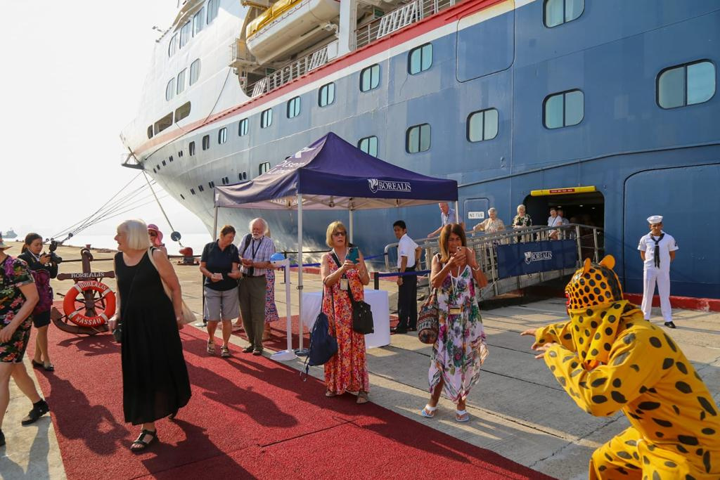 Arriba a Acapulco el décimo noveno crucero de la temporada: MS Borealis procedente de San Diego, California