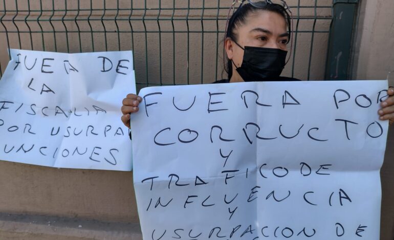 Denuncian a trabajador de la Fiscalía de Guerrero por hostigar a menor implicada en caso de abuso sexual