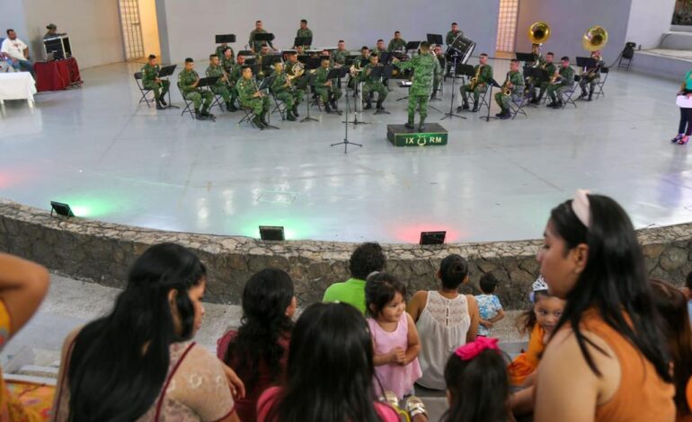 Inician los festejos por el Día de la Niñez en el Parque Papagayo de Acapulco