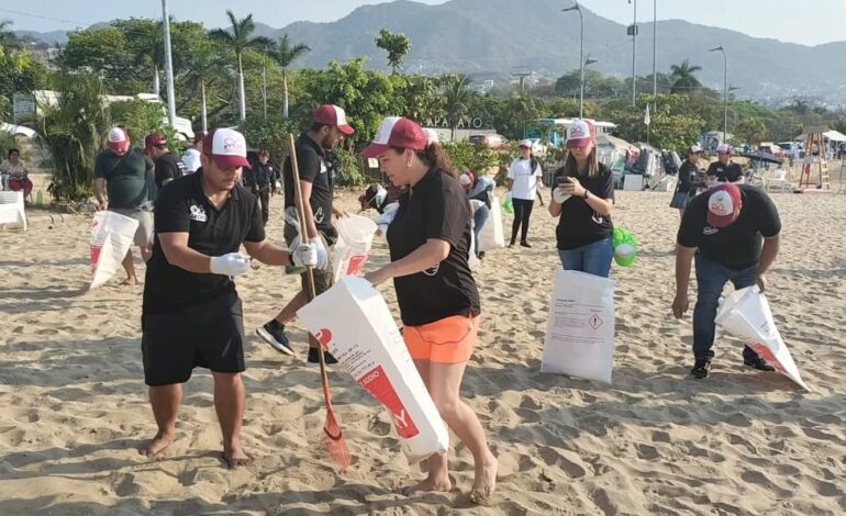 Equipo Pargo de Jacko Badillo se suma a campaña de limpieza en Acapulco