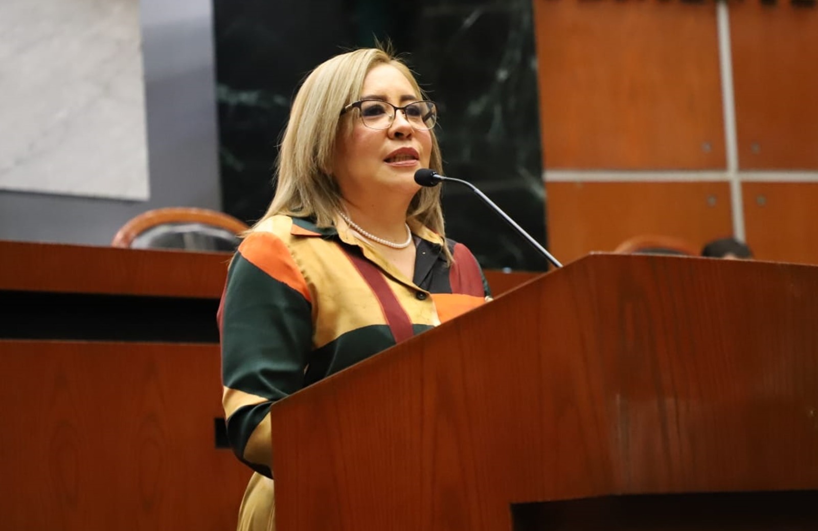 Proponen incluir la violencia política en la ley de acceso de las mujeres a una vida libre de violencia