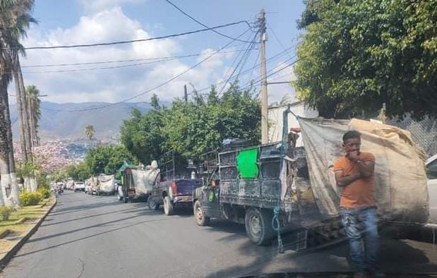 «Apenas y nos sale para nosotros», recolectores de basura continúan en lucha para no pagar caseta
