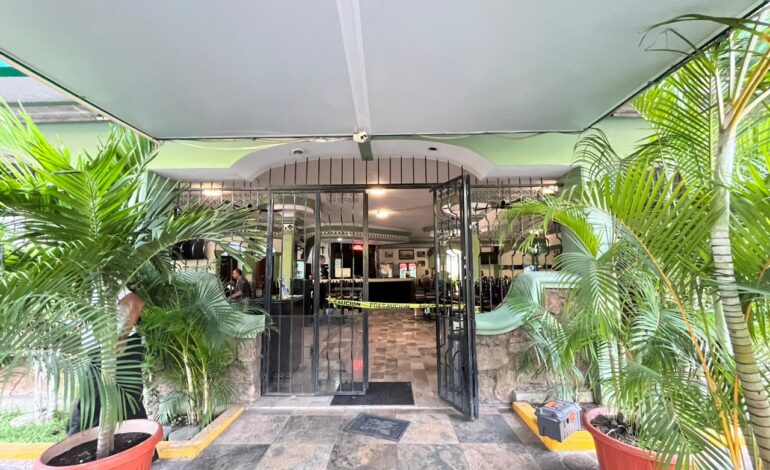 Matan con arma de fuego a una persona de sexo masculino en un restaurante de Iguala