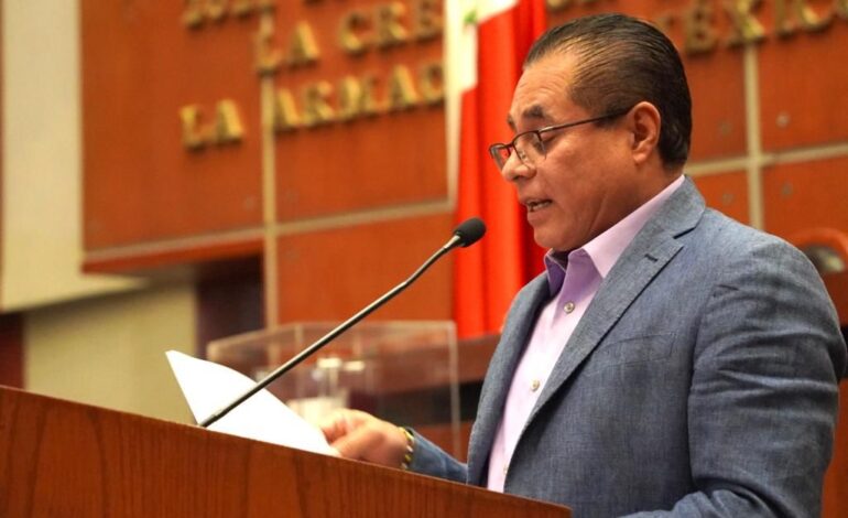 Presenta Bernardo Ortega Jiménez reformas a la Constitución que modifican el procedimiento para designar magistrados