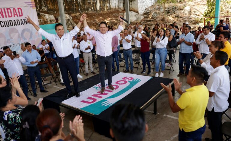 Respalda Silvano Aureoles a Evodio para competir por el Senado de la República