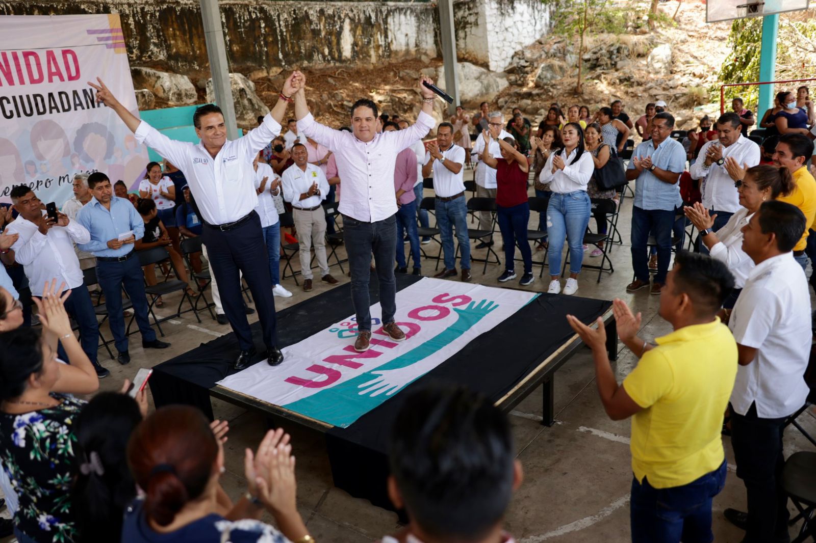 Respalda Silvano Aureoles a Evodio para competir por el Senado de la República