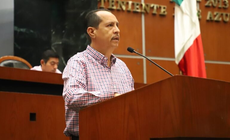 Plantean reforma a la ley del Congreso para establecer la paridad de género en comisiones y comités