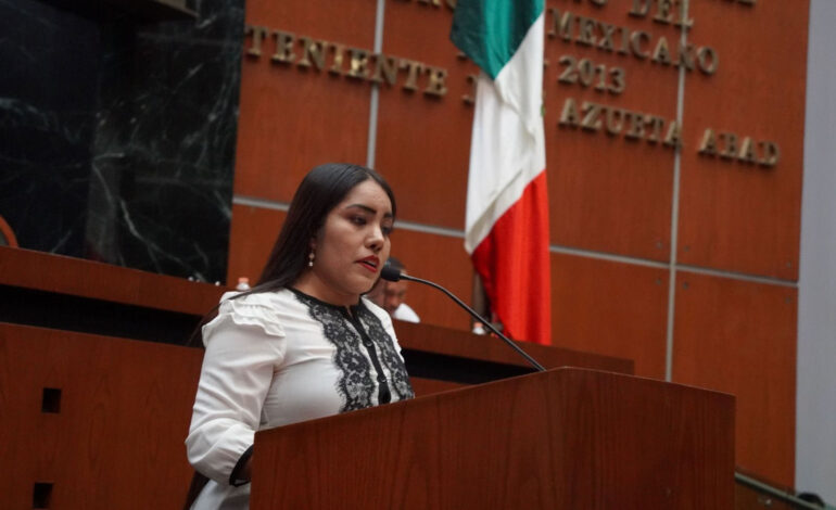 Presenta Jennyfer García Lucena iniciativa para reconocer el derecho a registrar libremente el orden de los apellidos