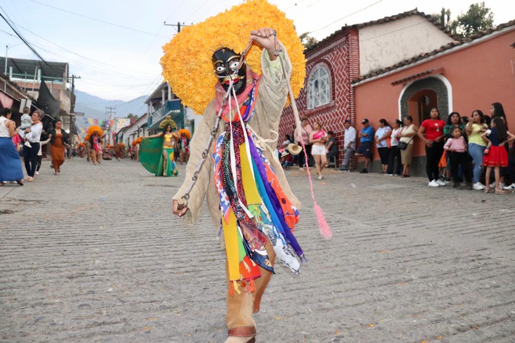 Con una gran afluencia de visitantes, arranca el Octavo Festival del Tlacololero en Chichihualco
