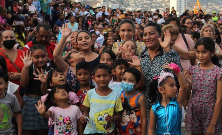 Agradecen ciudadanos a Abelina López, por celebración a la niñez acapulqueña