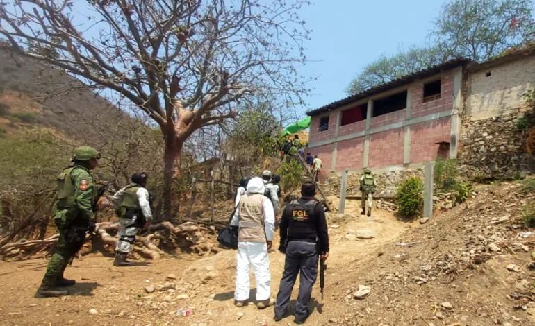 Asesinan a cuatro personas en Tepoxtepec, Guerrero