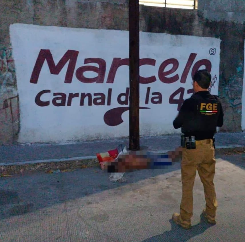 Dejan cadáver en barda con pinta política: Marcelo carnal de la 4T