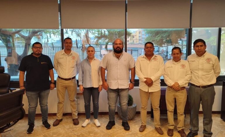 Atiende Subsecretario de Finanzas del Estado, Ricardo Salinas peticiones del sindicato de trabajadores de Protección Civil y Bomberos