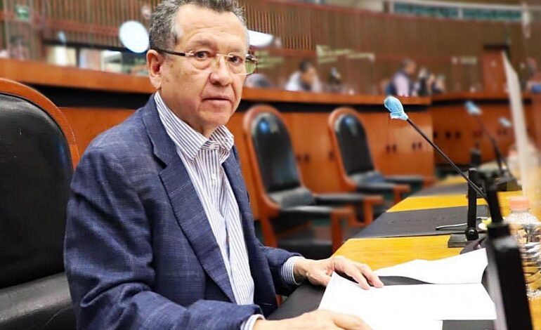 Yoloczin Domínguez ha privilegiado el respeto a la ley y el diálogo para construir acuerdos: Héctor Apreza