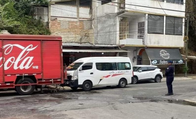 Asesinan a conductor de transporte público en fraccionamiento Las Playas, Acapulco