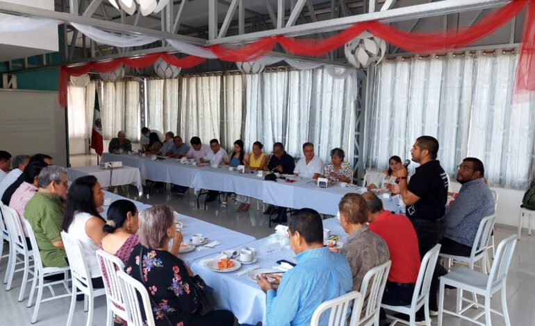 “Eres lo que Acapulco necesita”, le dicen a Jacko Badillo en Grupo Solidaridad