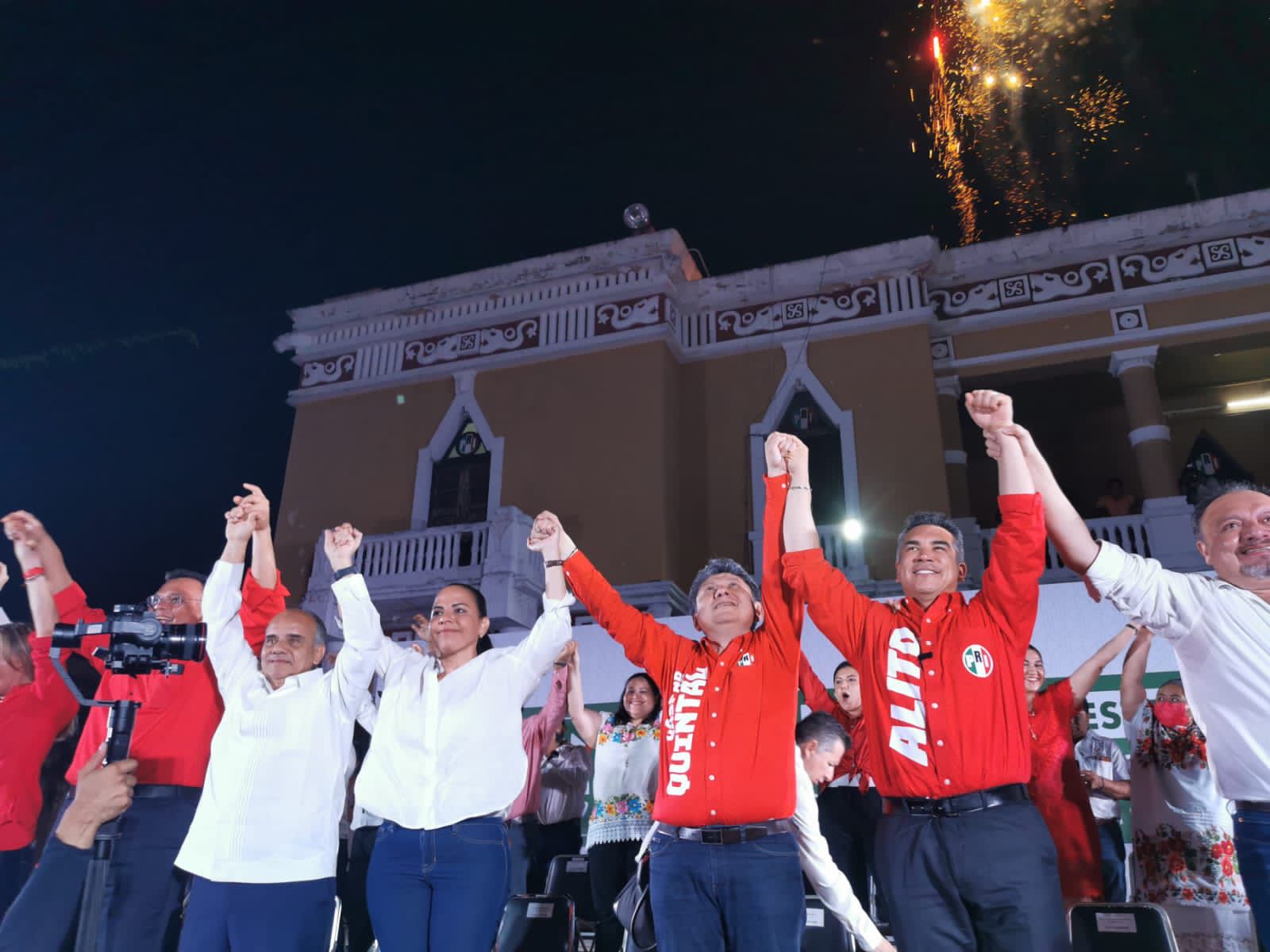 Va Manuel Añorve a la toma de protesta de dirigencia estatal del PRI en Yucatán