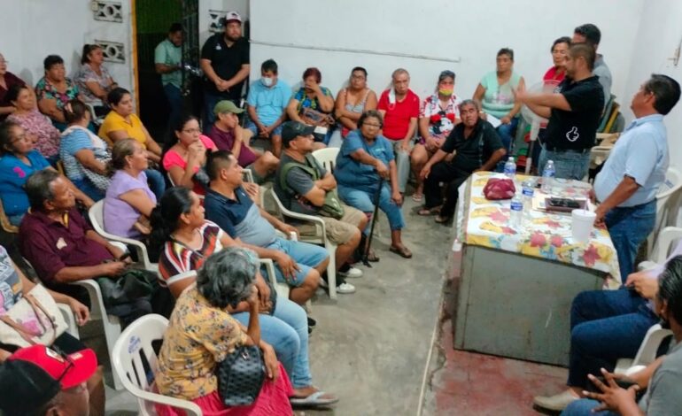 Respaldan voceadores de Acapulco proyecto político de Jacko Badillo