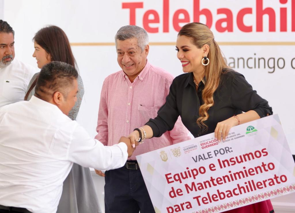 «No hay recursos para privilegios, hay recursos para mejorar el sector educativo que tanta falta le hace a Guerrero»: Evelyn Salgado