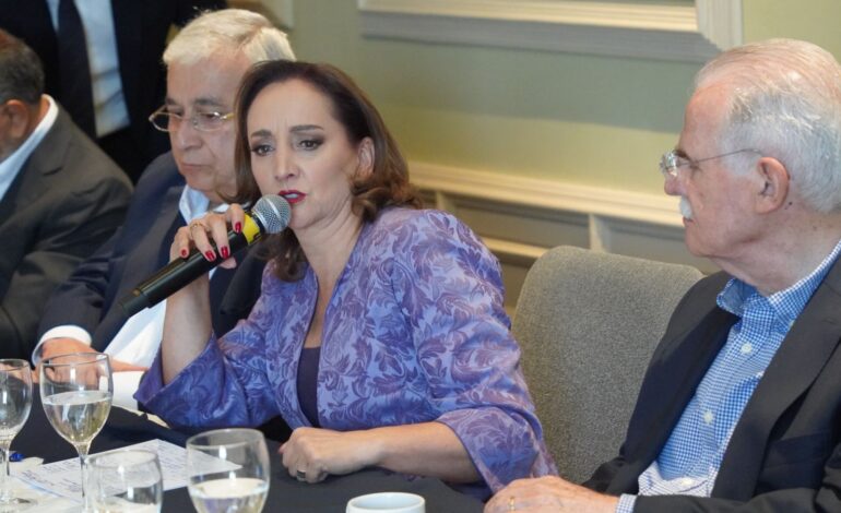 Llama Claudia Ruiz Massieu a la reconciliación del país