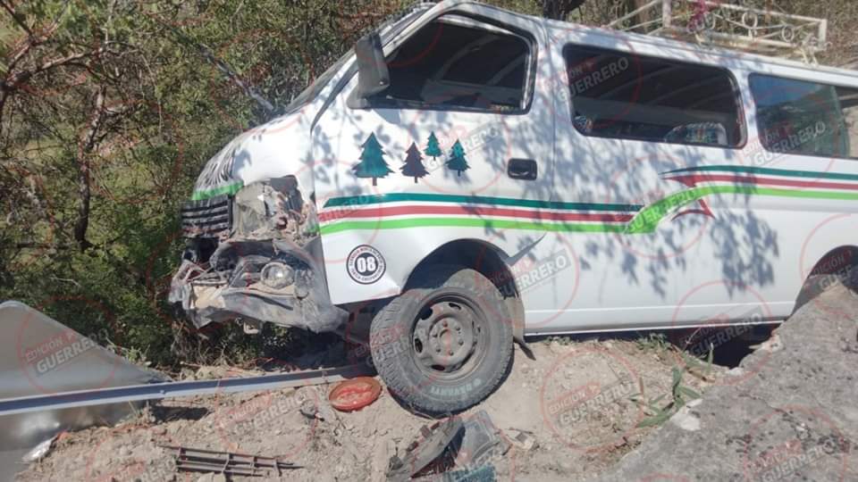Accidente de tránsito en Zumpango deja una mujer muerta y 10 heridos