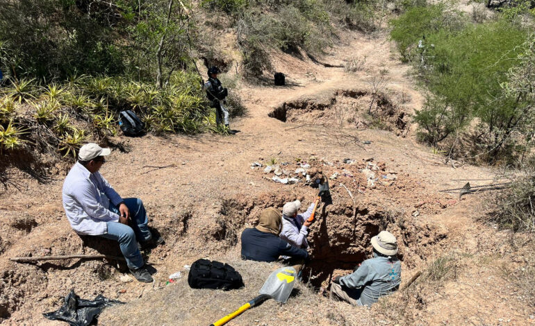Buscan a desaparecidos en zona de grupo delictivo que mató al defensor Arnulfo Cerón Soriano