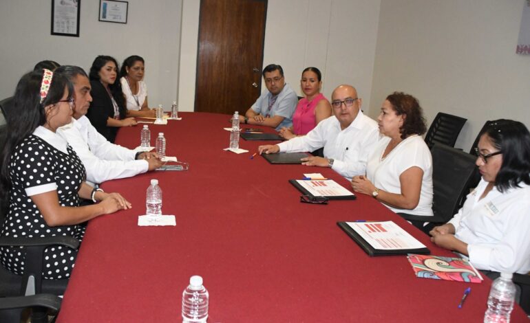 Firman convenio Semujer y Contraloría y Transparencia Gubernamental para el programa PROABIM