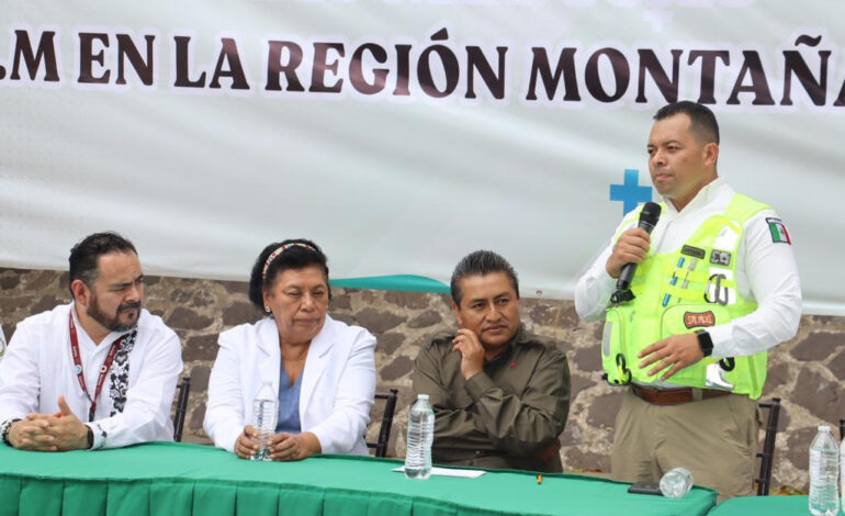 Inaugura la titular de salud estatal el centro de operación de urgencias médicas en la región de la Montaña