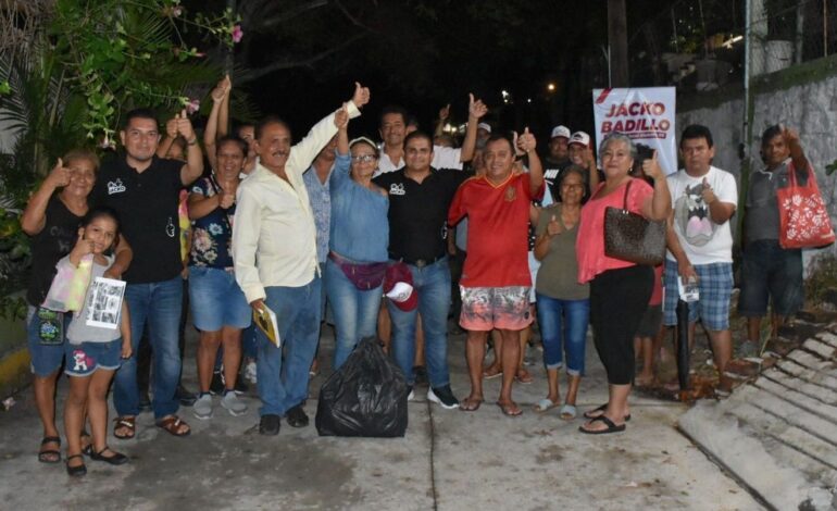«Vamos contigo porque eres 100% acapulqueño», le dicen colonos  a Jacko Badillo