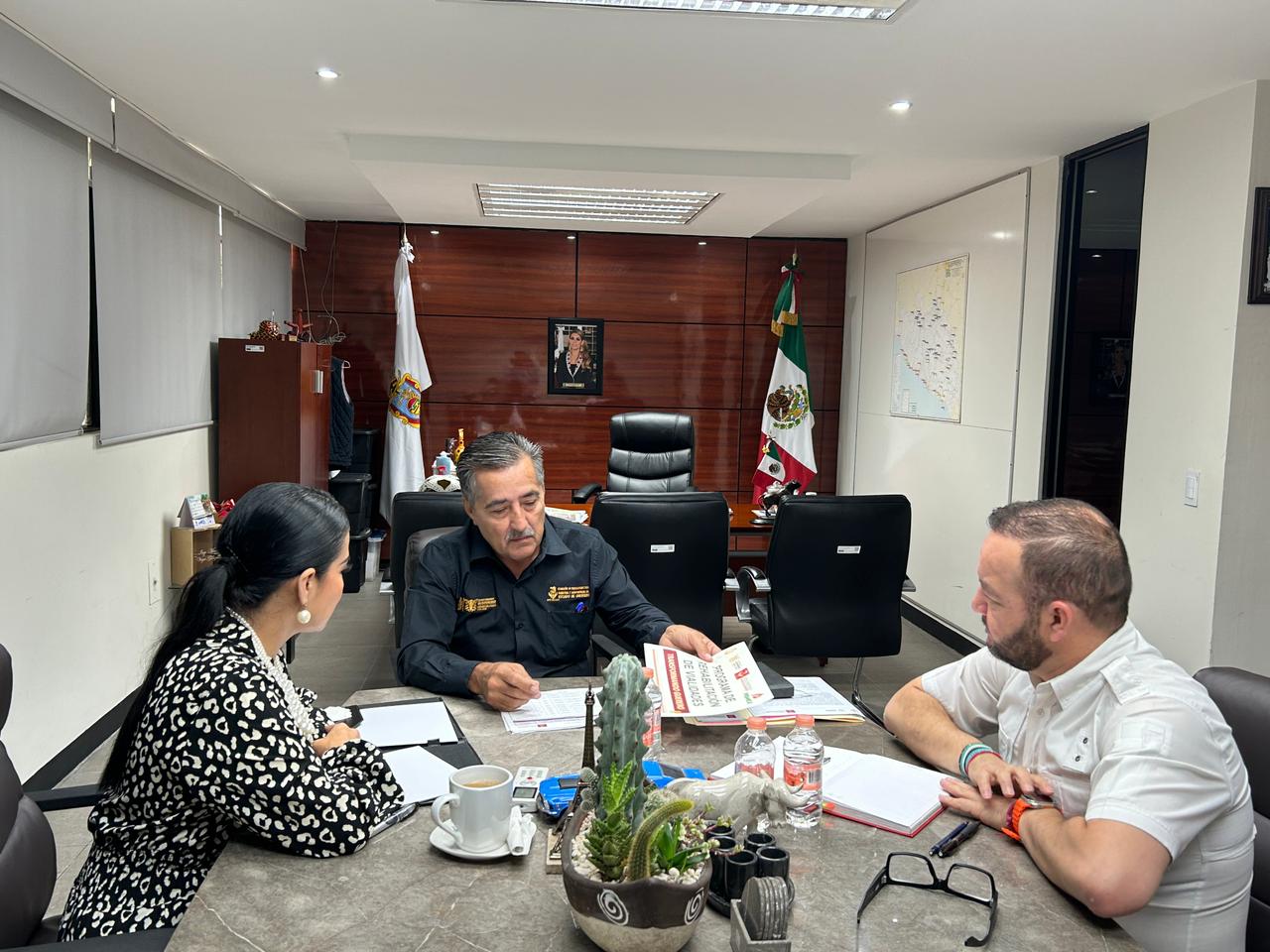 Cicaeg y el ayuntamiento de Chilpancingo acuerdan la pavimentación del camino Ocotito-Zoyatepec