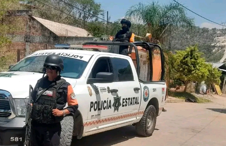 Comunicado: Secretaría de Seguridad Pública del estado entrega a dos agentes por muerte de Yanqui Kothan