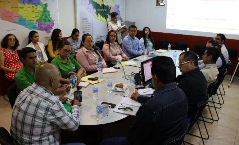 Presentan proyectos de apoyo y financiamiento para productores guerrerenses
