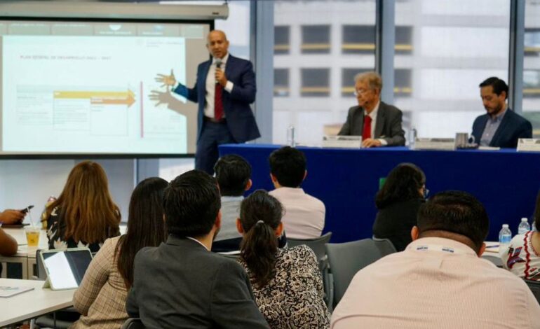 Asiste titular de la Secretaría de Planeación y Desarrollo Regional de Guerrero, René Vargas al encuentro nacional del CONEVAL