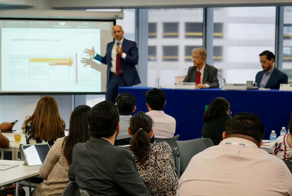 Asiste titular de la Secretaría de Planeación y Desarrollo Regional de Guerrero, René Vargas al encuentro nacional del CONEVAL