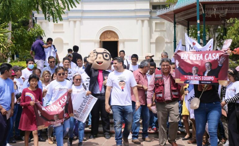 Capitalinos reciben con gusto, promoción juvenil de Marcelo Ebrard