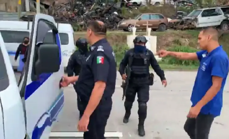 Transportistas del Circuito Río Azul protestan en Chilpancingo tras detención de un dirigente