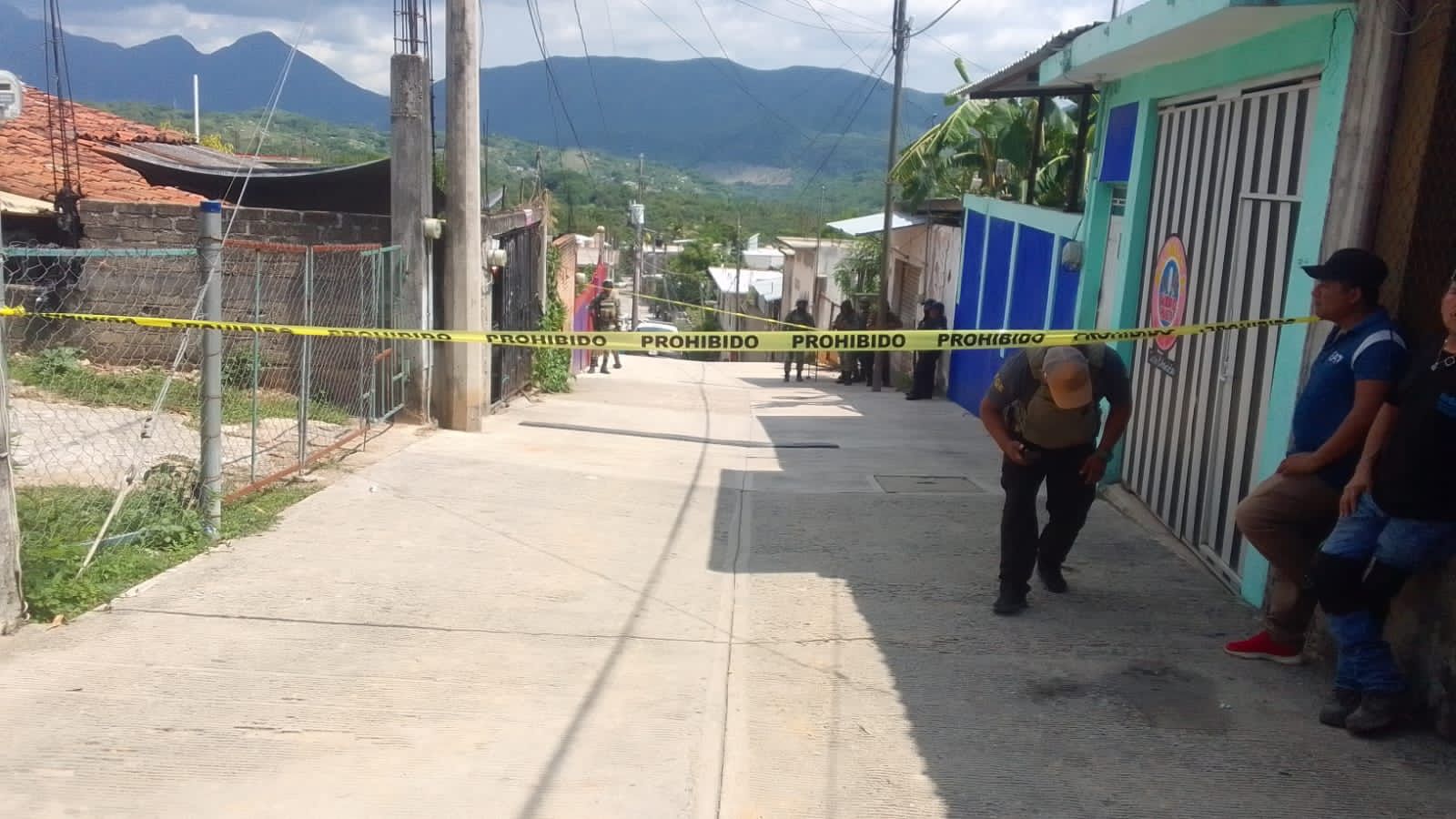 Individuos hacen disparos al aire y lanzan granada que no detonó en una colonia de Tierra Colorada, Guerrero