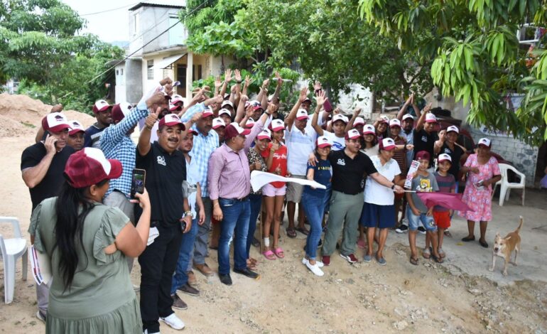 «¡Jacko sí cumple!”, gritan en la colonia Postal al diputado Badillo