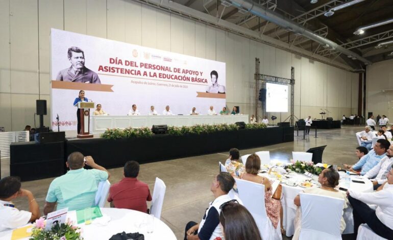 La gran revolución educativa será el legado que vamos a dejar para el futuro de Guerrero, el legado de desarrollo, de bienestar y progreso: Evelyn Salgado
